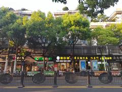 甲秀楼商圈55平门面出租或分租
